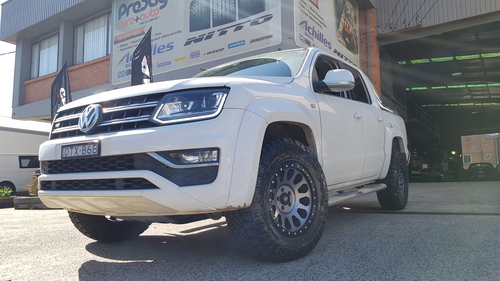 VW Amarok fitted up with 17'' Anthricite Fuel Vector Wheels & 265/70r17 Nitto Ridge Grappler Tyres 