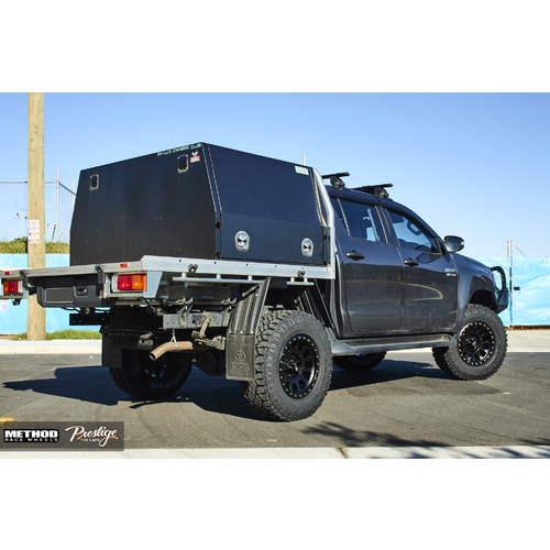Toyota Hilux fitted with 17" Method 305 & 285/70R17 Goodyear Wrangler Duratec image