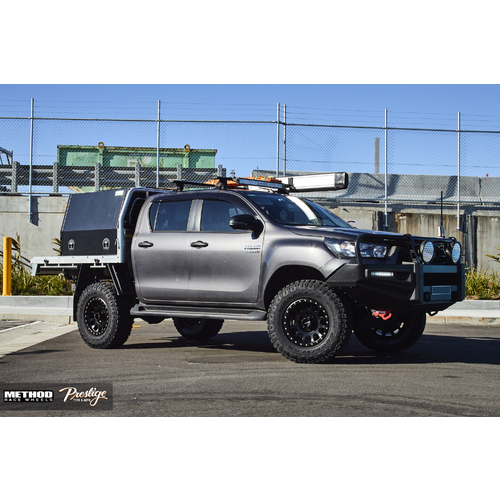 Toyota Hilux fitted with 17" Method 305 & 285/70R17 Goodyear Wrangler Duratec