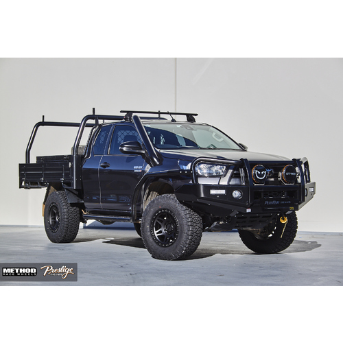 Toyota Hilux fitted with 17" Method 312 fitted with 285/70R17 Maxxis Razr A/T