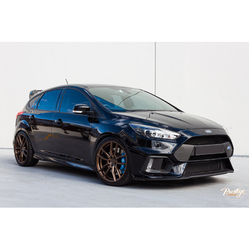 Ford Focus RS fitted up with Koya SF11 and Zestino 07R 235/35R19 tyres