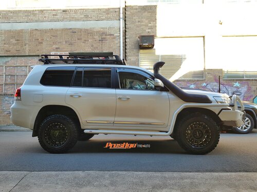 200 Series Land Cruiser fitted with 18" Method Race Wheels 305NV Wheels and BF Goodrich K02 Tyres image