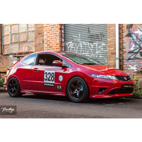 Honda Civic FN2R fitted with 18" Yokohama Advan TC III with Zestino 265/35R18 07RS tyres