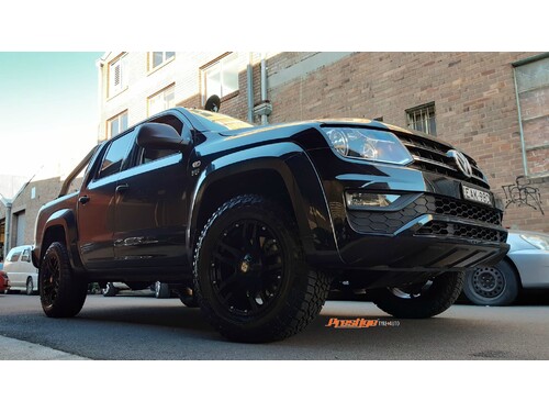 VW Amarok fitted up with 18" Diesel Cliff Wheels & 32" Falken Wildpeak AT3W Tyres