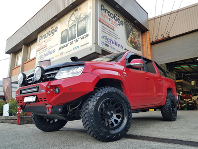 VW Amarok fitted up with 17" Fuel Vector Wheels & 285/70R17 Hankook MT03 Mud Tyres