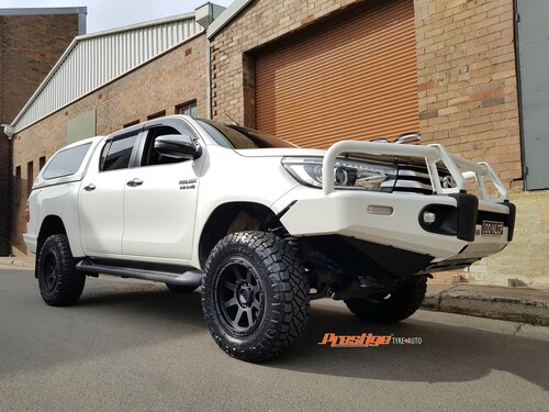 Toyota Hilux fitted up with 17'' KMC XD134 Addict 2 Wheels & 265/70r17 Nitto Ridge Grappler Tyres