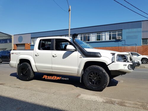 VW Amarok fitted up with 17" Black Fuel Vectors & 32" Nitto Ridge Grappler Tyres