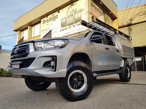Toyota Hilux fitted up with 16" ENKEI WHEELS RPT1 and 33" Falken AT3W Wildpeak Tyres