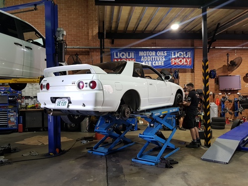 Nissan Skyline R32 GTR fitted up with 18'' Bronze Rays TE37 Wheels & 265/35r18 Yokohama AD08R Tyres image