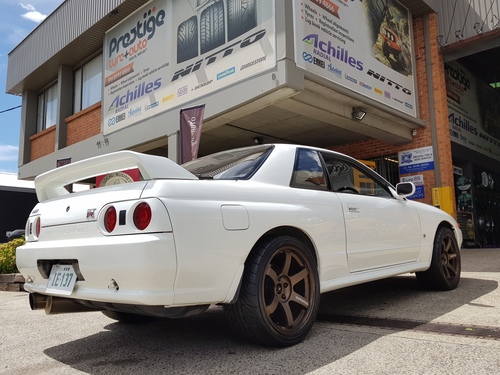 Nissan Skyline R32 GTR fitted up with 18'' Bronze Rays TE37 Wheels & 265/35r18 Yokohama AD08R Tyres